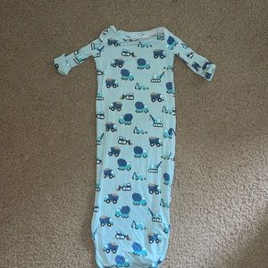 Posh Peanut newborn nightgown